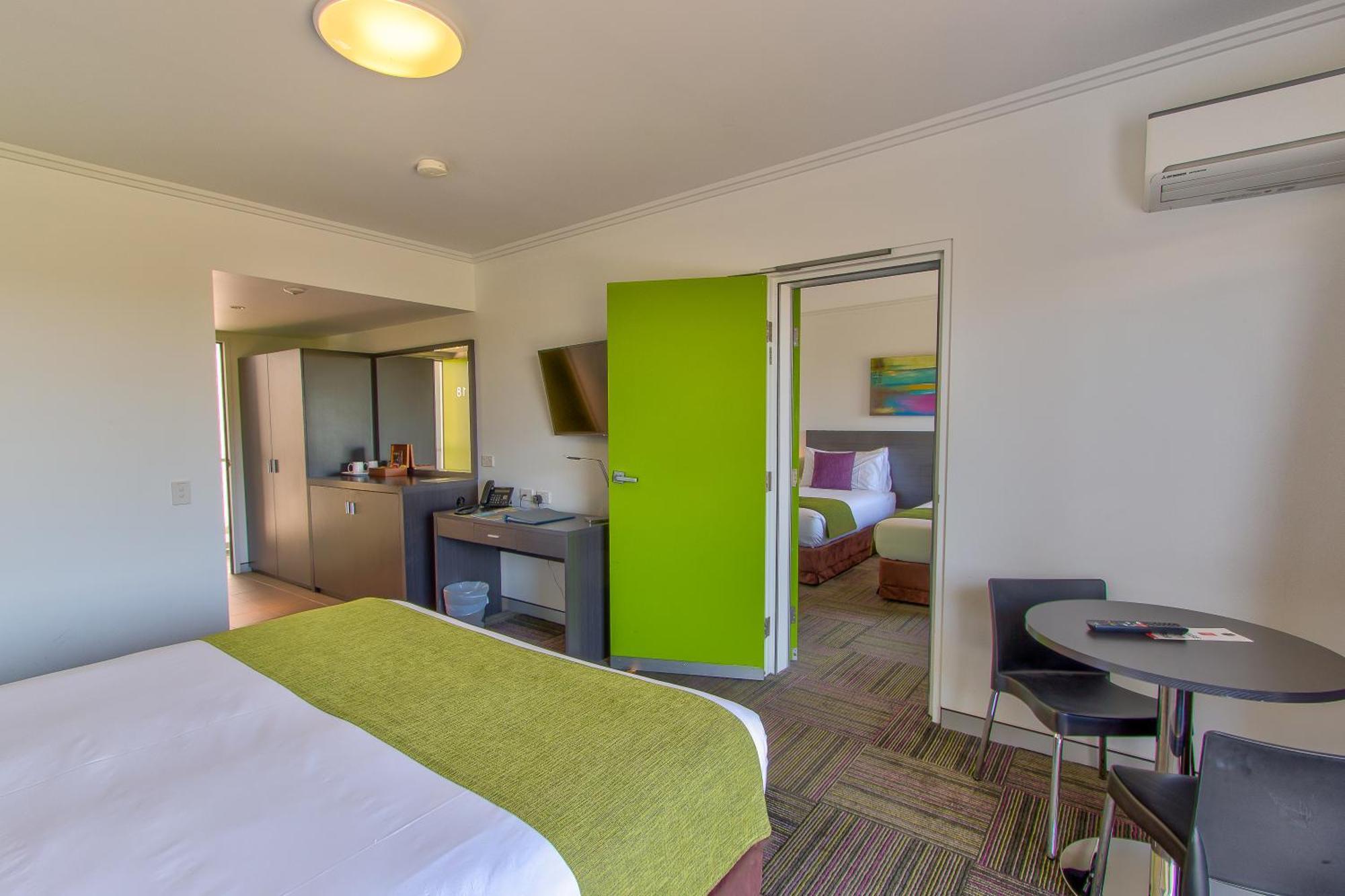 Mackay Oceanside Central Hotel Official Eksteriør billede