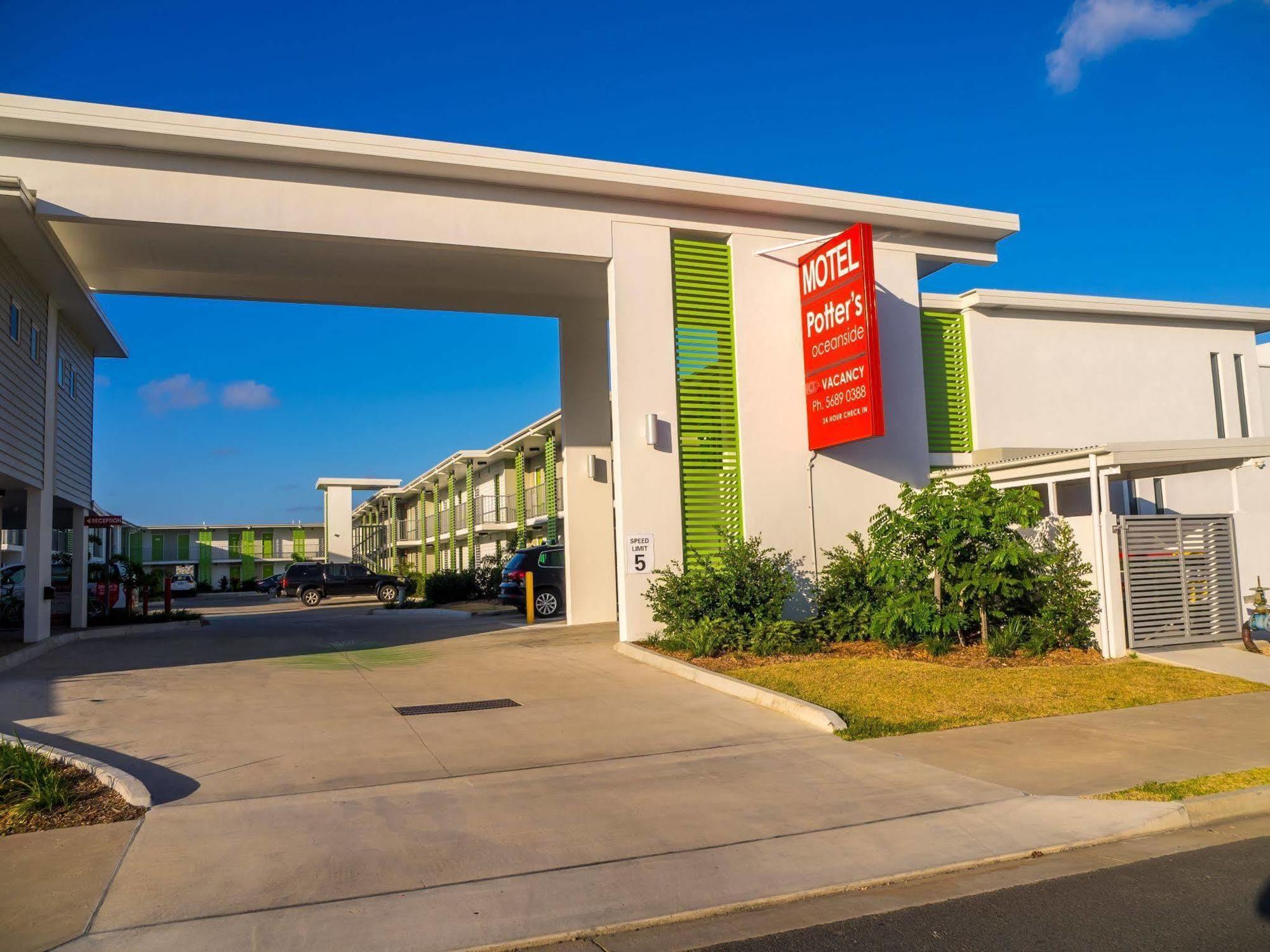 Mackay Oceanside Central Hotel Official Eksteriør billede